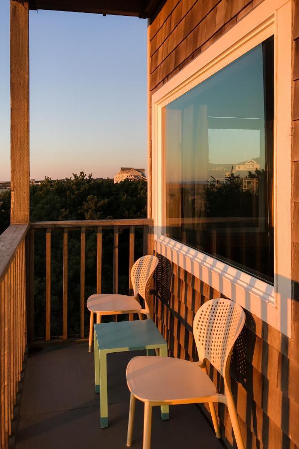 Inn At Discovery Coast Лонг-Бич Экстерьер фото