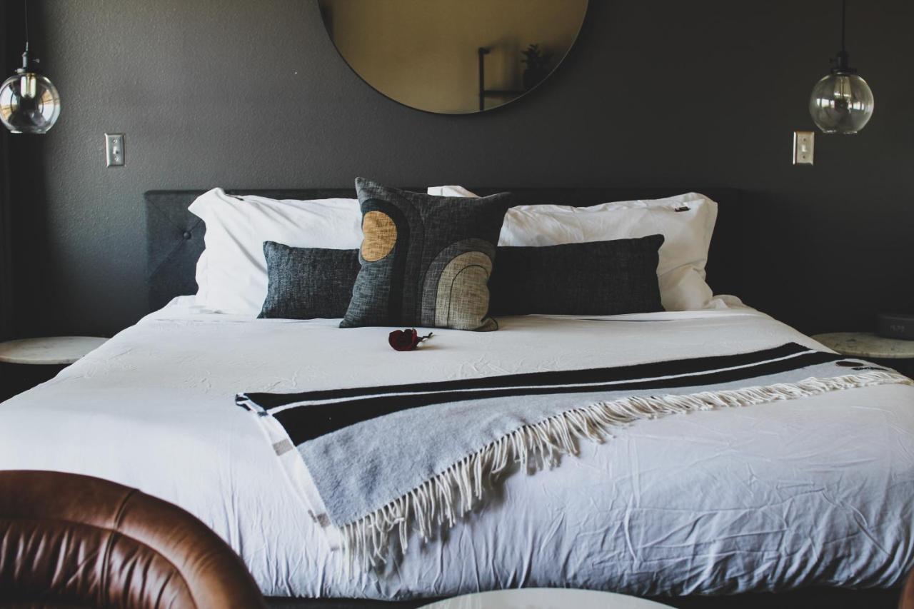 Inn At Discovery Coast Лонг-Бич Экстерьер фото